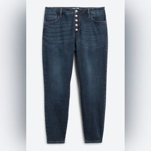 18W Ariana High Rise Button Front Skinny Jean (Indigo)